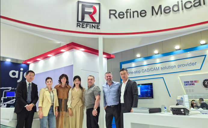 Highlights Reviews丨Refine Medical Team Attended 2025 AEEDC in UAE